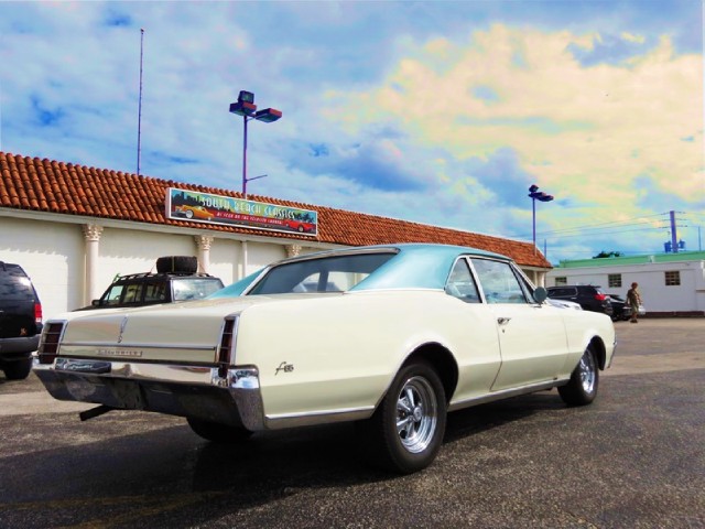 Used 1966 OLDSMOBILE F85  | Lake Wales, FL